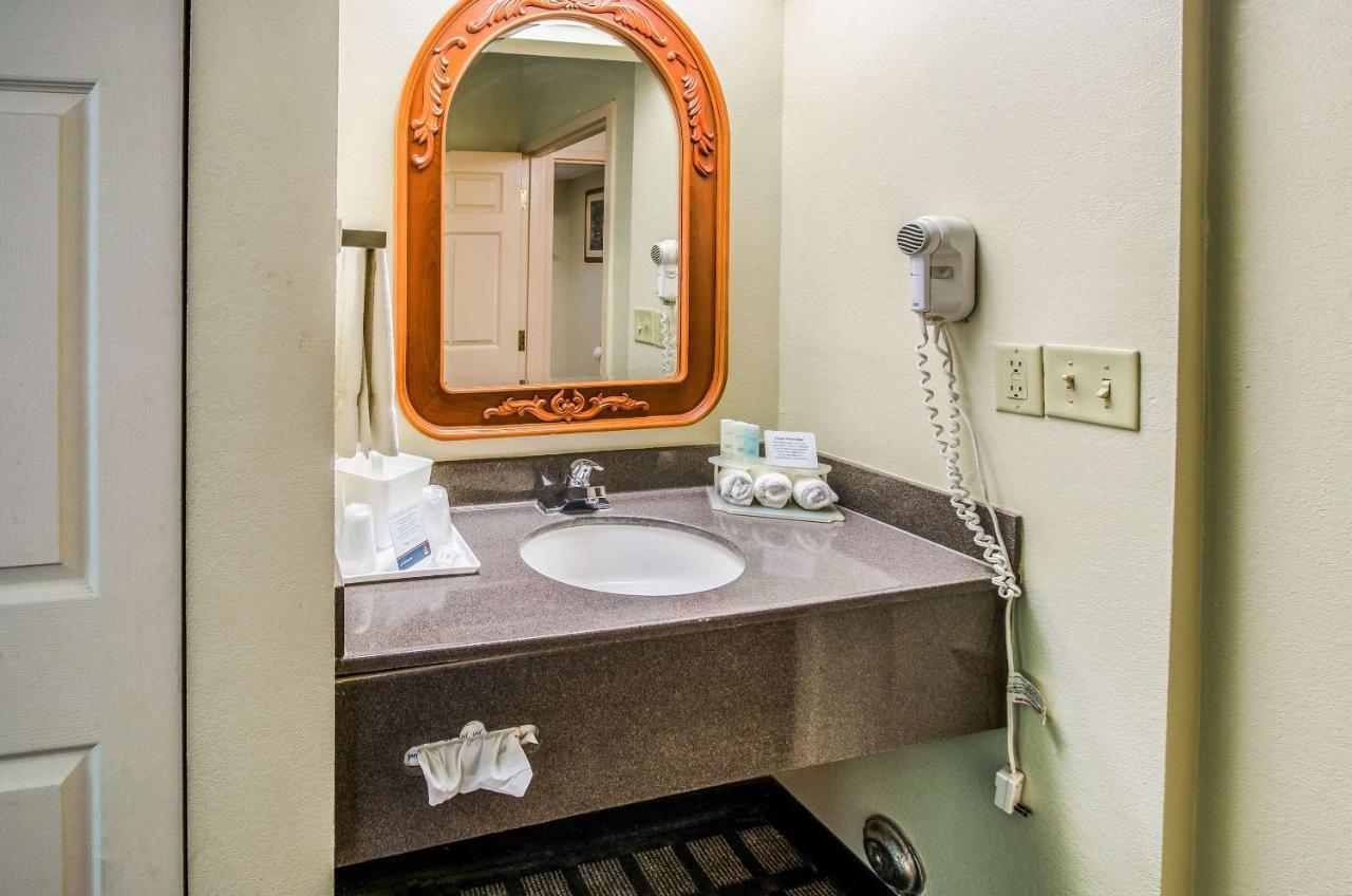 Savannah Gateway Hotel & Suites Georgetown Екстериор снимка