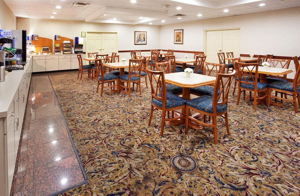 Savannah Gateway Hotel & Suites Georgetown Екстериор снимка