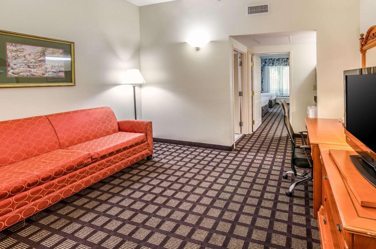 Savannah Gateway Hotel & Suites Georgetown Екстериор снимка
